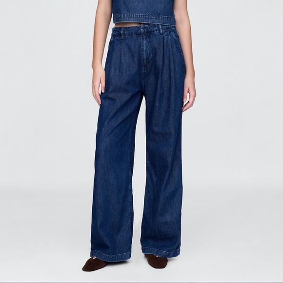 GAP 365 High Rise UltraSoft Denim Pleated Trousers NWT Size 10 - Picture 2 of 11